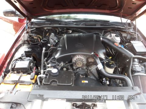 2000 Ford Crown Victoria photo