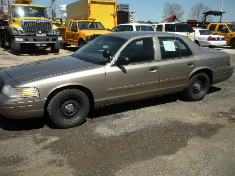 2001 Ford Crown Victoria