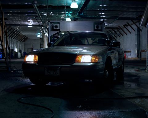 2005 Ford Crown Victoria - In The Wash Bay 05