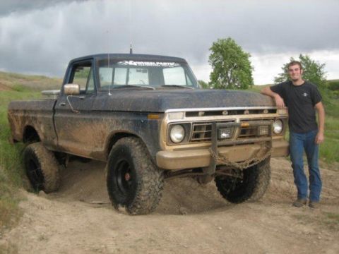 1976 Ford F-100 - getn er dirty
