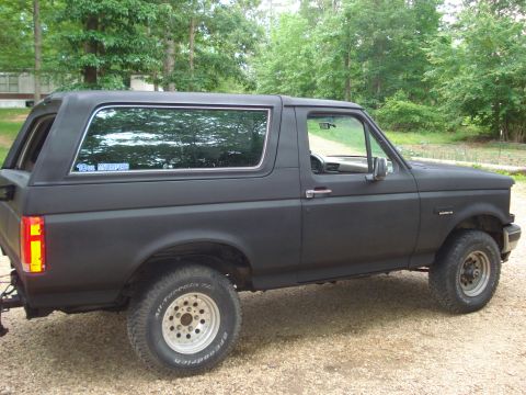 1993 Ford Bronco photo