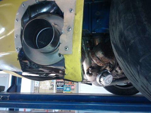 1995 Ford Probe - This image shows a custom exhaust system and turbocharger, not a 1995 Ford Probe.