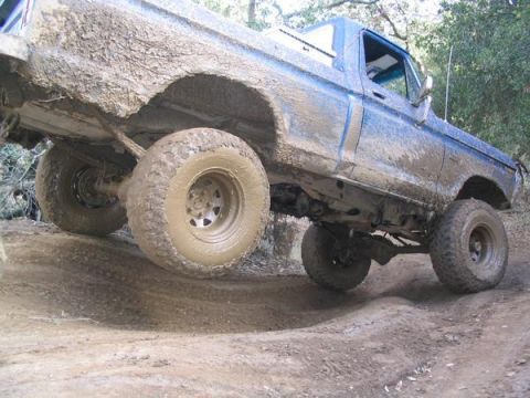 1976 Ford F-100 - hangin it