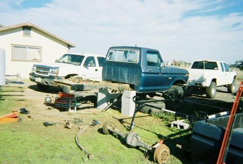 1976 Ford F-100 - apart