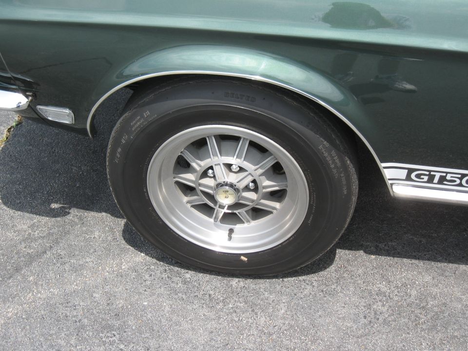 1968 Shelby GT500 side view showing front wheel and fender emblem
