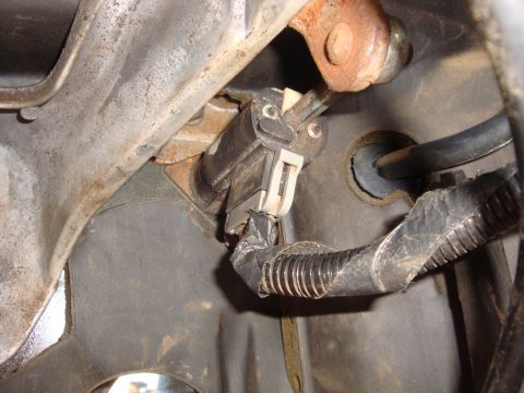 1989 Ford Bronco - Electrical connector and wiring harness detail, likely from a vehicle's engine bay or undercarriage.