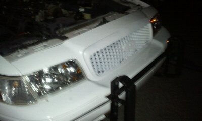1998 Ford Crown Victoria - 1998 Ford P71 Tricky Vicky Body color grille mod-pass side view whited out baby