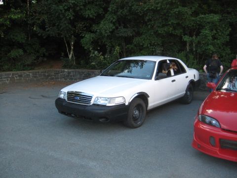 2001 Ford Crown Victoria photo