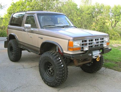 1990 Ford Bronco II - New 35x12.50R15 Goodyear MT/R w/Kevlar tires. Finally got rid of those old chewed-up BFGs. The BFGs never let me down on performance, but f…