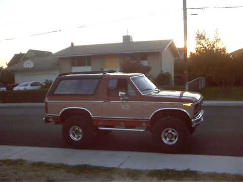 1984 Ford Bronco photo
