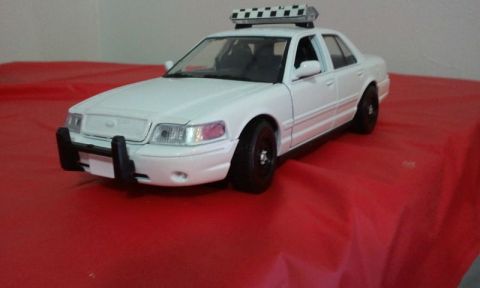 1998 Ford Crown Victoria - Still working on first one this is second model I just left the lightbar and fog lights as they were this is a whited out version too