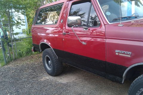 1991 Ford Bronco photo