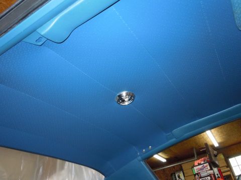 1972 Chevrolet Camaro - Close-up of a car's interior ceiling light fixture.