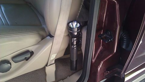 2000 Ford Excursion - Saw this on a post on the Ford Truck Enthusiast site...tight fit in a 2000 but it works.