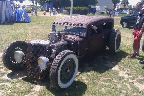 1991 Ford LTD Crown Victoria - Custom rat rod hot rod with a prominent engine and vintage styling.