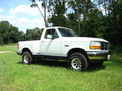 1995 Ford F-150 - prior to axle swap.