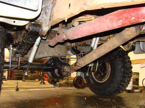 1995 Ford F-150 - another shot of the rear, before zero rates, and degree shims to correct u joint angle.