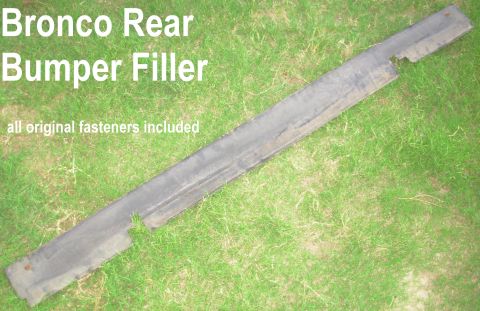 1983 Ford Bronco - SOLD Filler between Bronco tailgate & bumper for stock body height. All original fasteners included. [url=https://www.supermotors.net/regis…