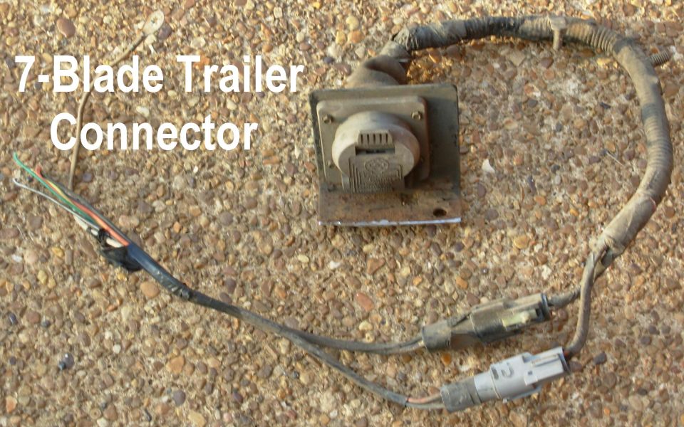 7-Blade Trailer Connector w/pigtails