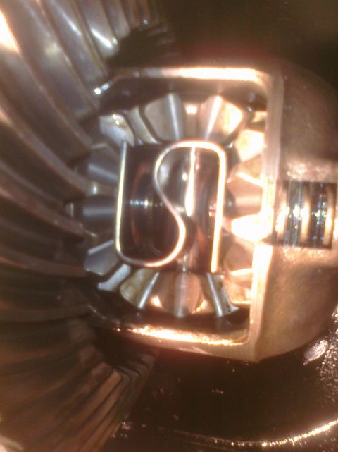 1995 Ford Bronco - Differential gears are visible in this close-up view.