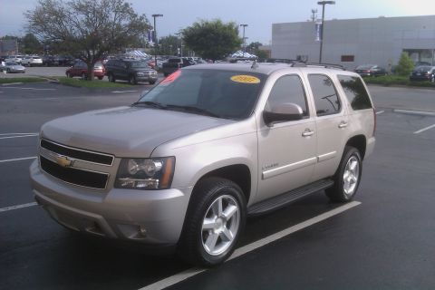 2007 Chevrolet Tahoe - This 2007 Chevrolet Tahoe is parked in a lot with other vehicles visible in the background.