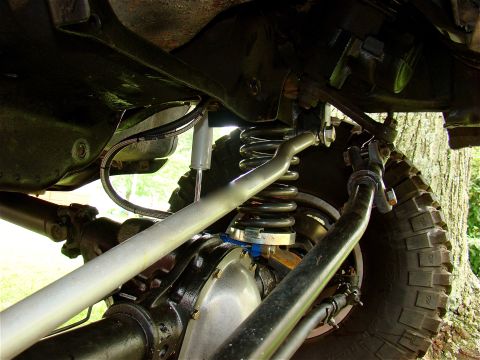 1995 Ford F-150 - here you can see the bullet proof track bar as well as the new center drop.