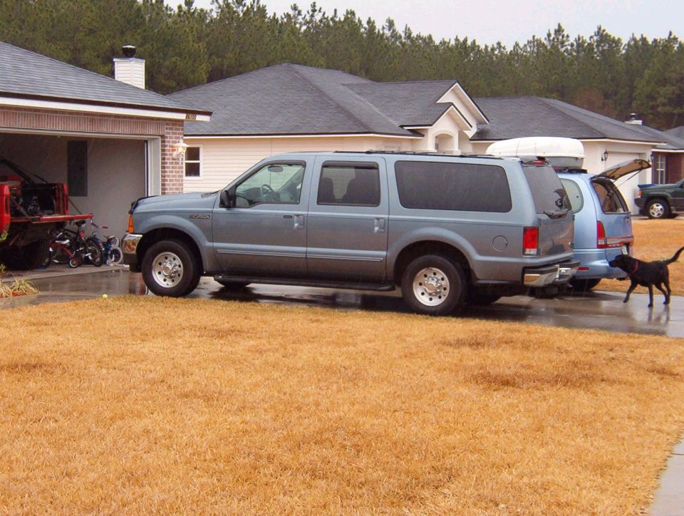 2000 Ford Excursion “WIFES TRUCK”