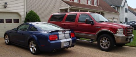 2005 Ford Excursion photo