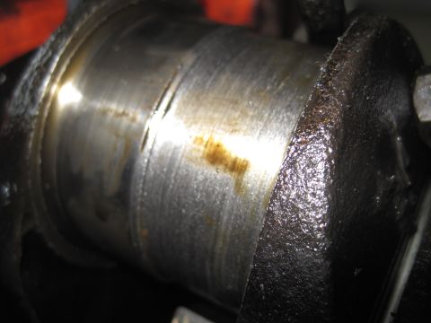 1979 Ford Bronco - This engine bearing shows signs of wear and oil discoloration.