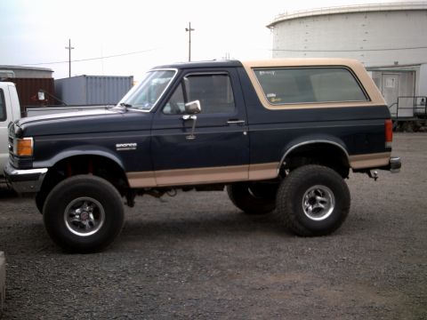 1995 Ford Bronco photo