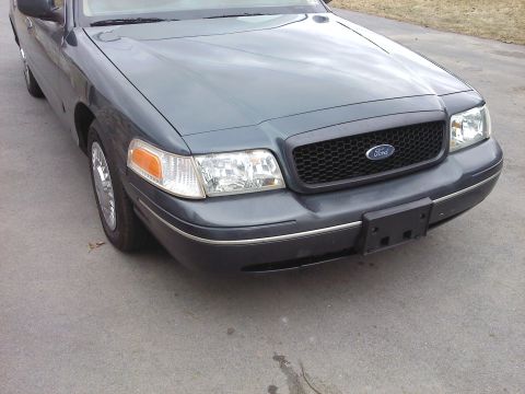 2000 Ford Crown Victoria photo