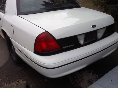 2000 Ford Crown Victoria photo