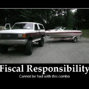 1989 Ford Bronco - This Ford Bronco is towing a boat, which the text claims is a 1989 model.