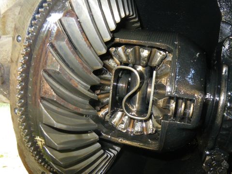 1995 Ford Bronco - Close-up view of internal differential gears, showing the meshing of the ring and pinion gears.