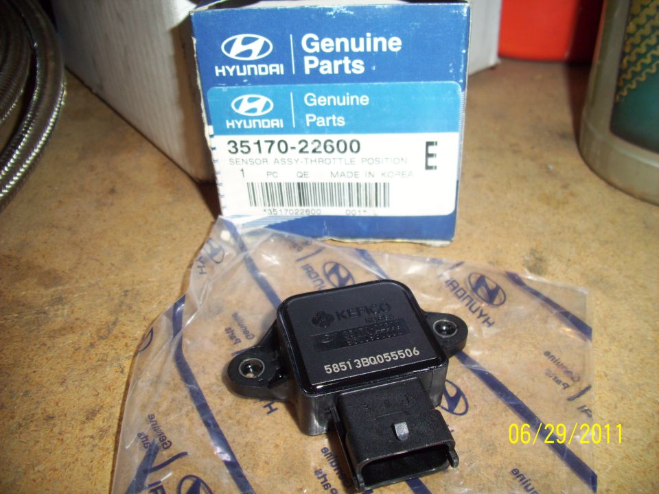Hyundai throttle position sensor in packaging with part number 35170-22600