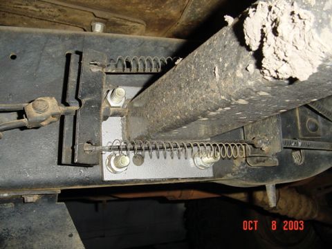 1989 Ford Bronco - I cut the adjuster thing and run 2 springs
