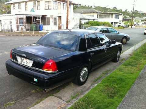 1999 Ford Crown Victoria photo