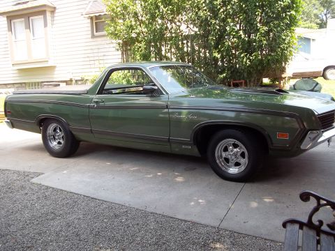 1970 Ford Ranchero - This 1970 Ford Ranchero is seen from a three-quarter front view, parked on a concrete driveway.