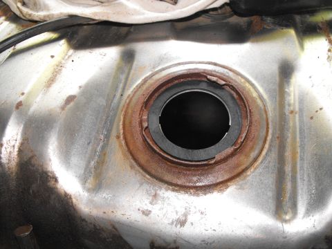 1986 Ford Bronco - New gasket came with pump, as well as disconnection clips.