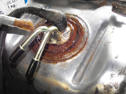 1986 Ford Bronco - A liberal painting with RustStop23 grease(NAPA) and it stands a chance against Ontario's liquid road salt, as this Ford is "Always Winter d…