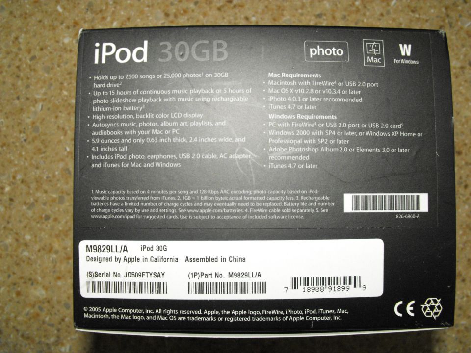 iPod 30GB packaging with product details and system requirements