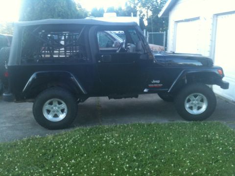 2005 Jeep Wrangler - This is w/ my 31s on. 4" Rough Country N20 lift
