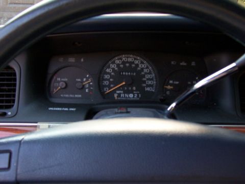 1995 Ford Crown Victoria photo