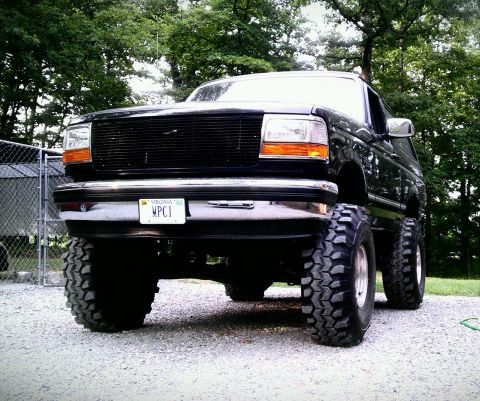 1993 Ford Bronco photo