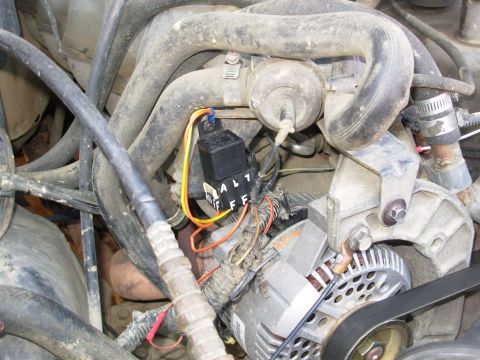 1983 Ford Bronco - Alternator Full-Field Relay This relay is wired so that, when the key is in RUN, and the winch is pulling IN, the alternator is forced to i…