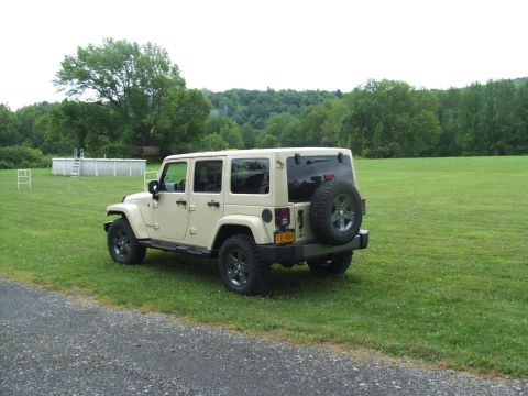 2011 Jeep Wrangler photo