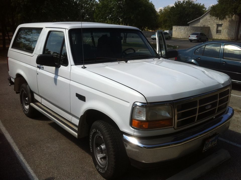 1996 Ford Bronco “Casper”