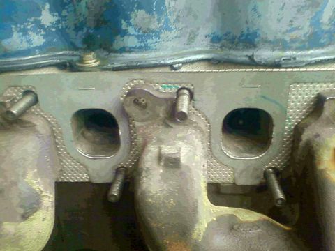 1981 Ford Bronco - One of the few pics I took of my head after I ported and polished it. I wish I'd taken more.