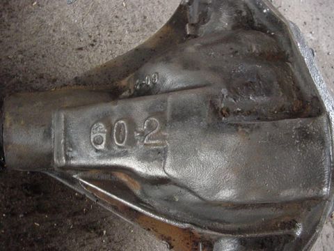 1992 Ford Bronco - Cast iron differential housing shows casting marks '60-2' and '4-09'.