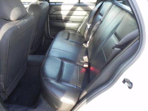 2006 Ford Crown Victoria photo